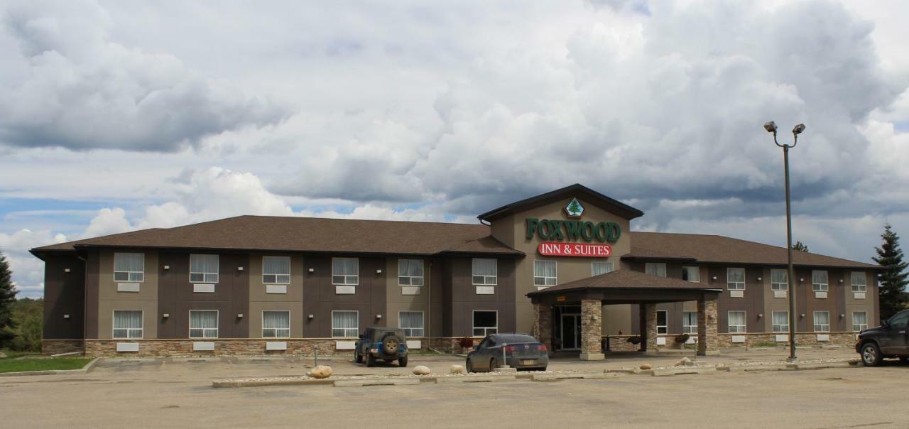 Foxwood Inn And Suites Fox Creek Exterior foto